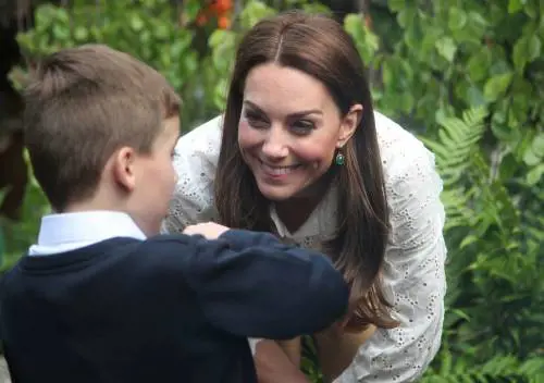 La "profezia" su  Kate e William "Problemi per la scalata al trono"