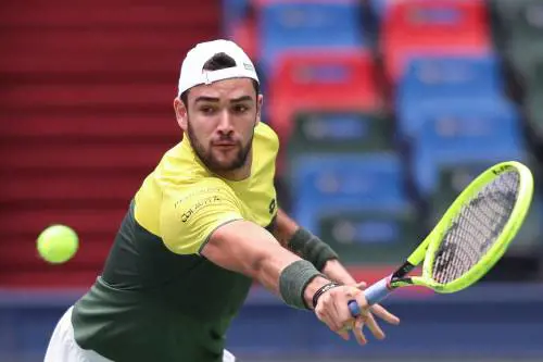 Tennis, stop Berrettini: si ferma in semifinale a Shanghai