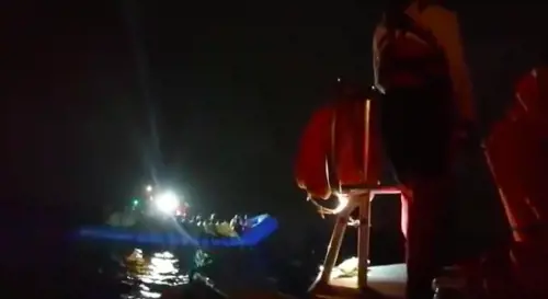Ocean Viking carica 176 migranti: "Arriveranno in Italia"