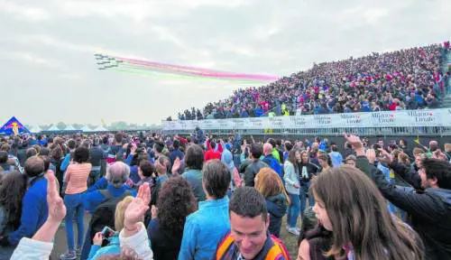 Magia delle Frecce Tricolori "Emozioniamo da 60 anni"