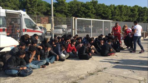 I migranti arrivati a Roccella Jonica