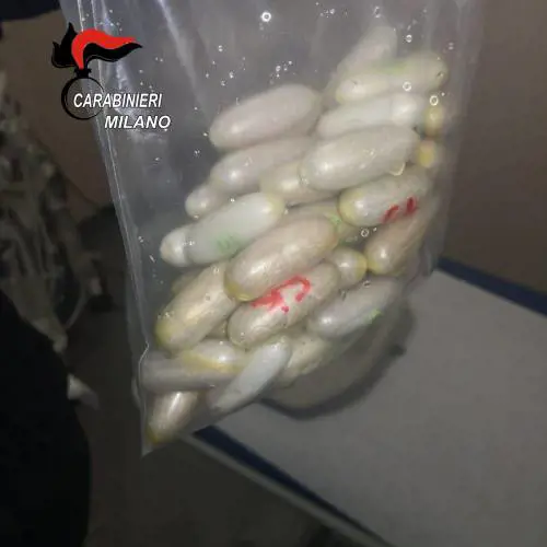 Nigeriano si sente male: ​nello stomaco nasconde 58 ovuli di coca e eroina
