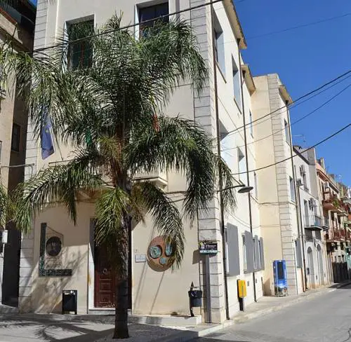 Il paradosso in Sicilia: dipendenti comunali assunti per andare in pensione