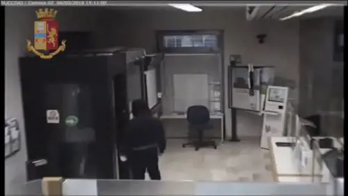 La banda delle rapine in banca: in due anni svaligiate otto filiali