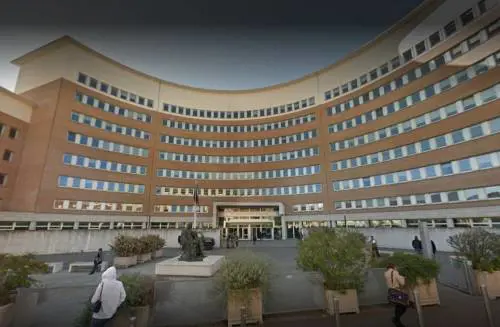 Brescia, danni in tribunale con estintore: fermato guineano