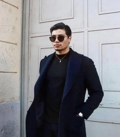 Niccolò Bettarini debutta come conduttore del Il Collegio Off