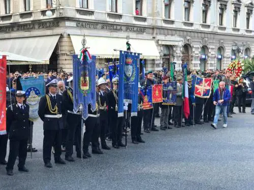 Sparatoria Trieste, il cordoglio ai funerali dei due agenti uccisi