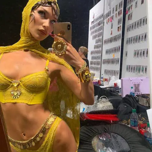 Bella Hadid è la donna più bella del mondo, lo prova una ricerca scientifica
