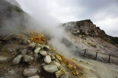 "Super eruzione decine di volte superiore a Pompei": il rischio sui Campi Flegrei