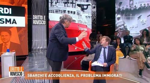 Majorino e Del Debbio battibeccano in tv: "Fai politica", "Falso"