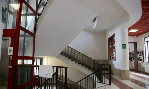 Bimbo caduto dalle scale a scuola, decretata la morte cerebrale