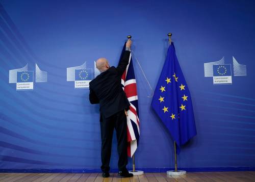 Brexit, l'Unione europea concede un'altra proroga 