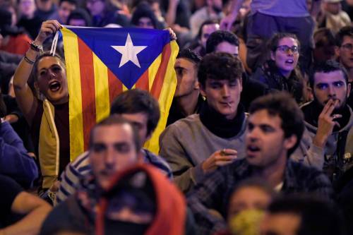 Catalogna nel caos: gli indipendentisti tornano al voto