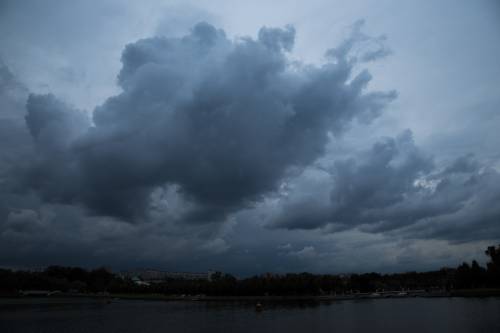 Pioggia, vento, grandine: scatta l'allerta meteo al Nord