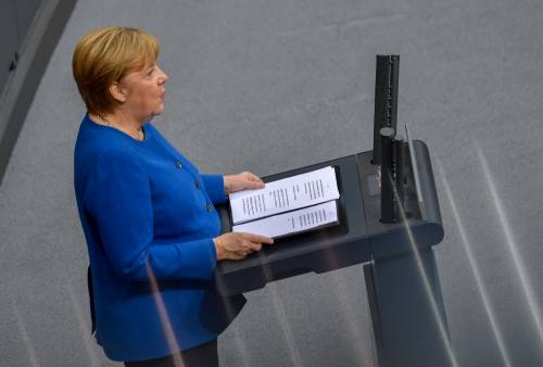 Quelle strane pressioni di Angela per rafforzare un partner dell'Ue
