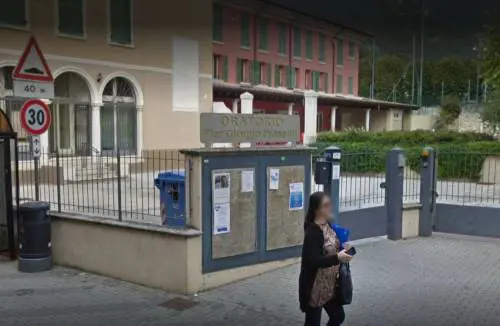 Brescia, rissa tra serbi e cingalesi in oratorio: 7 feriti, 10 fermi