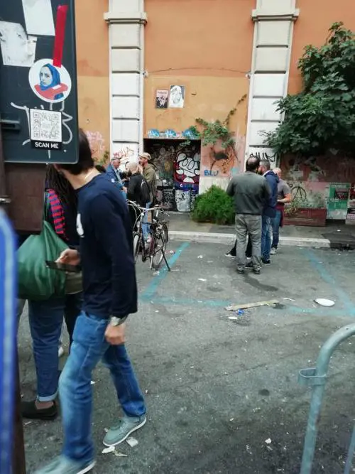 Palazzo occupato dai centri sociali