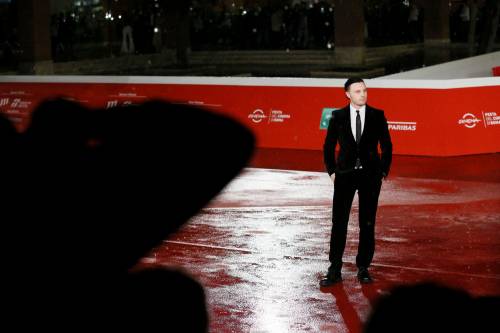 Red carpet bagnato alla Festa del cinema di Roma per Michael Pitt 