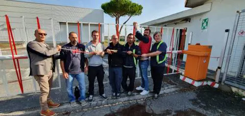Protesta degli operai Opel Fiumicino