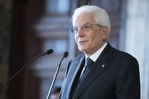 Il monito di Mattarella: ​"L'evasione fiscale è indecente"