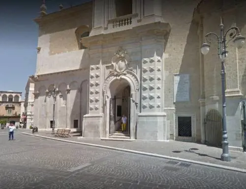 Foggia, paura baby gang: 10 ragazzini circondano e attaccano 14enne