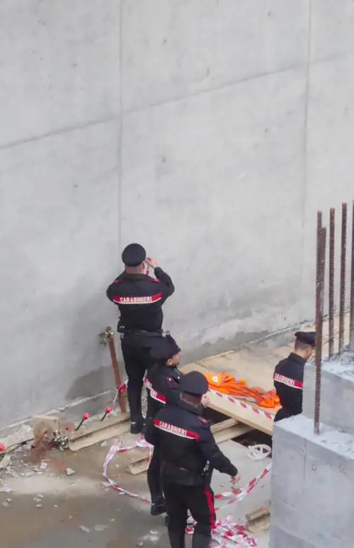 M4, incidente in cantiere: grave un operaio