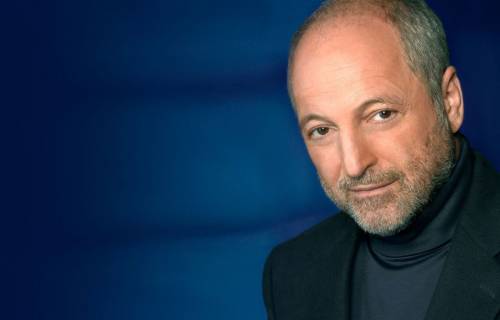 "Il tempo è una canaglia. Da giovane ami col corpo da vecchio con la mente"