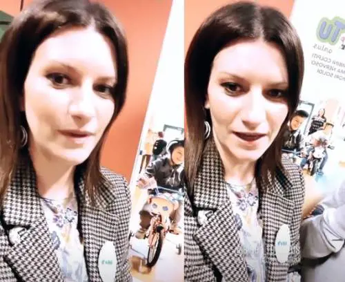 Laura Pausini va a sorpresa dai bambini malati dell'Ospedale Bellaria di Bologna