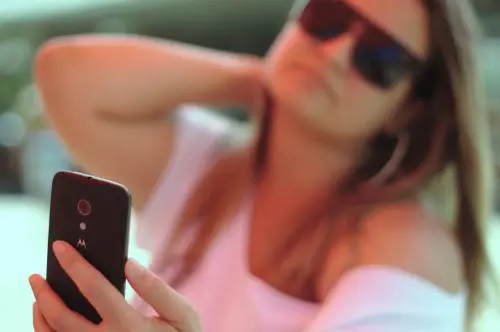Che legame c'è tra chirurgia plastica e selfie?