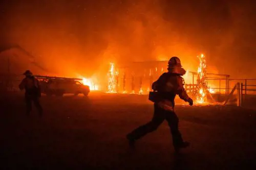 Incendi in California: è allerta rossa estrema
