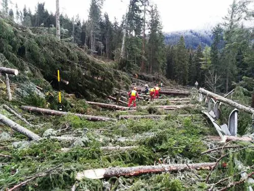 Maltempo, quattro tempeste al giorno hanno colpito l'Italia in autunno