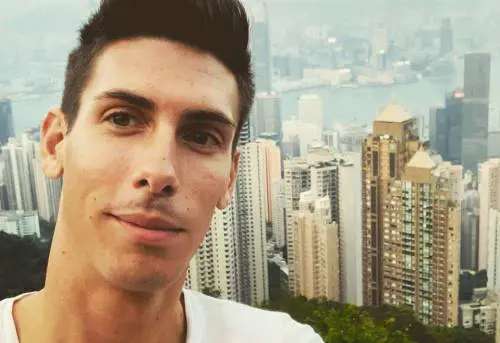 "Bastava premere due bottoni per evitare quel disastro aereo". La famiglia di Andrea Manfredi fa causa alla Boeing