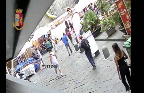 Catturata banda di rapinatori: così derubavano i turisti nel centro storico di Napoli