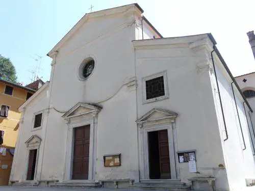 Polemiche a Seravezza, parroco promuove conferenze su islam e Corano
