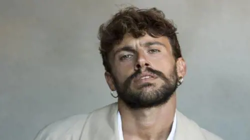 Aiello, il nuovo talento della canzone d'autore