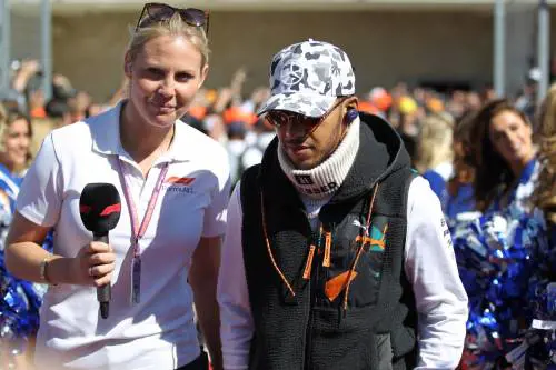 Hamilton al veleno contro Ecclestone: "Ignorante e senza istruzione"