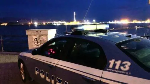 Minacciano comitiva con bottiglia di vetro: due arresti