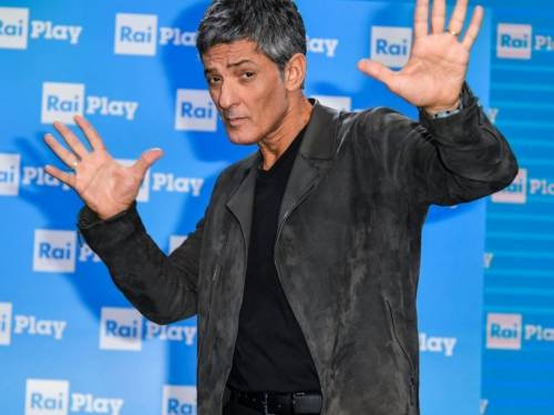 Il "minishow" di Fiorello che mixa di tutto per lanciare RaiPlay