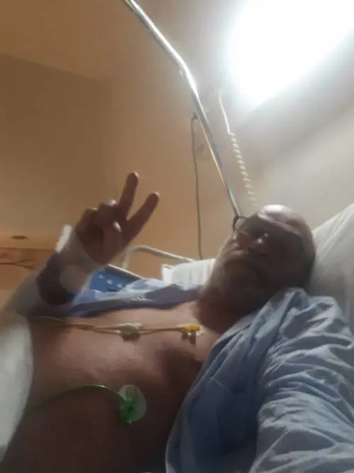 Toni Capuozzo dall'ospedale: "Non vi libererete facilmente di me"