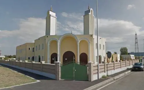 Ravenna, polemica della Lega: festa islamica in palestra del comune