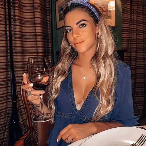 Lady Sensi sui social: "Essere una wag non è così semplice"