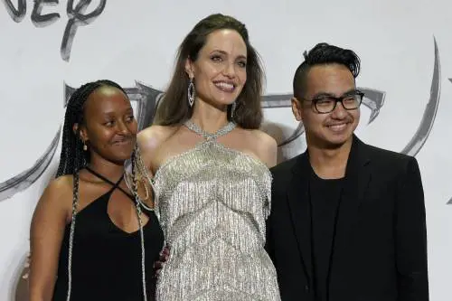 Paura per Angelina Jolie. Allarme bomba sul set del nuovo film Marvel 