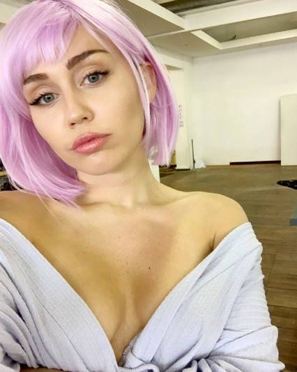Miley Cyrus, le foto più sexy