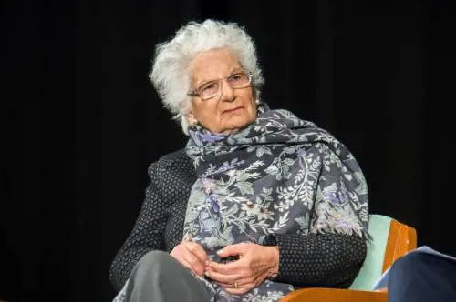 Da oggi Liliana Segre avrà la scorta: "Troppi insulti e minacce"