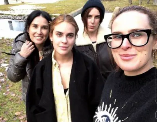 Le figlie di Demi Moore non le hanno parlato per tre anni