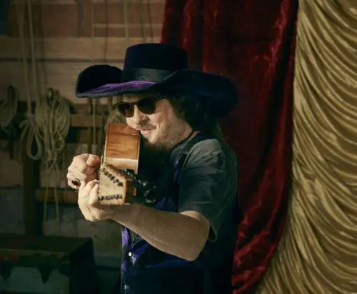 Zucchero: "Rimango un tipo Doc in un mondo pieno di gente finta"