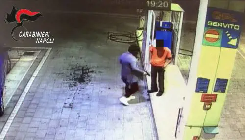 Nel Napoletano rapinatore seriale smascherato dal braccio invalido