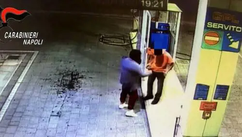Rapine a mano armata in tre distributori di benzina: arrestato 35enne