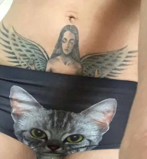 Asia Argento, lo zoom rivela un dettaglio hot