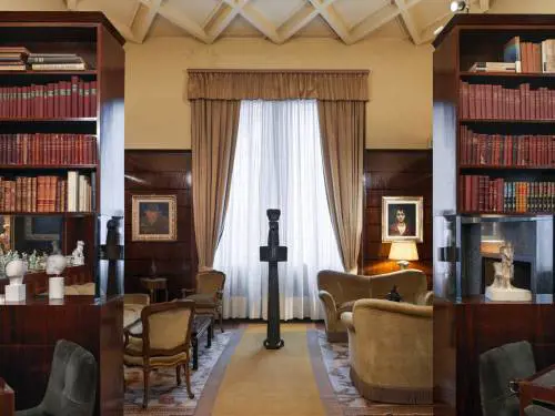 Villa Necchi, l'arte di Negri e i nuovi talenti della scultura